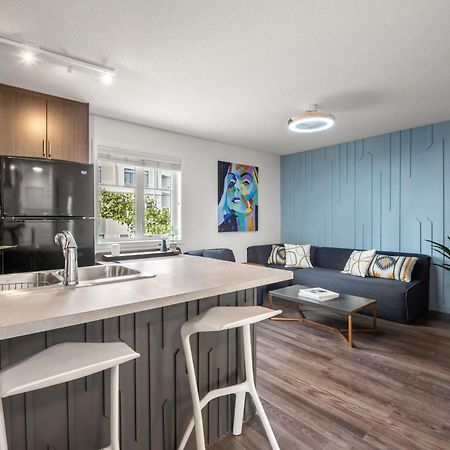 Apartament Stylish Unit In Historic Currie Calgary Zewnętrze zdjęcie